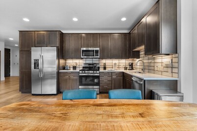 Blue R Flats Bld 3 #203 : 2