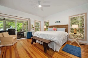 6 bedrooms, iron/ironing board, WiFi, bed sheets