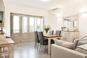 Dining - Stylish Villa with Private Pool | Family-Friendly Retreat (Santorini)