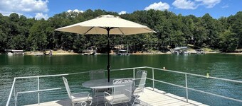 Canada Cottage / Sauna Cold Plunge Firepit Fishing / South Lake Lanier