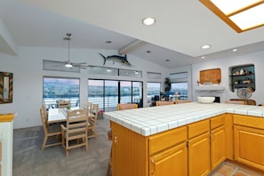 Dining - Exceptional 4 Bedroom Riverfront Home with Dock! Sleeps 16 (Bullhead City)