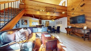 TV, fireplace, DVD player - Snowflower #75 (3-Bedroom Condo) with Pool by RedAwning (Mammoth Lakes)