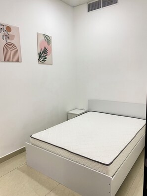 1 bedroom, WiFi, bed sheets - Private Room & BED SPACE in a Shared Room in Jumeirah Village Circle JVC Dubai (Dubai)