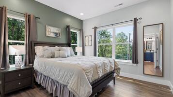 2 habitaciones, tabla de planchar con plancha, cuna de viaje y wifi