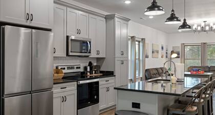 Lux 3bdrm/2bth HOT TUB Chick Battlefield 20m 2 Chatt Vistas