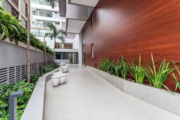 Front of property - Terraço Oscar Freire by Viva - Prédio novo ao lado do Hospital das Clínicas e do metrô (São Paulo)