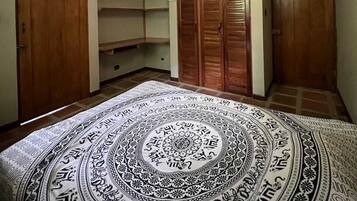 Comfort Room, Garden View | Laptop workspace, free WiFi