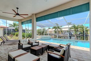 Piscine extérieure, piscine chauffée