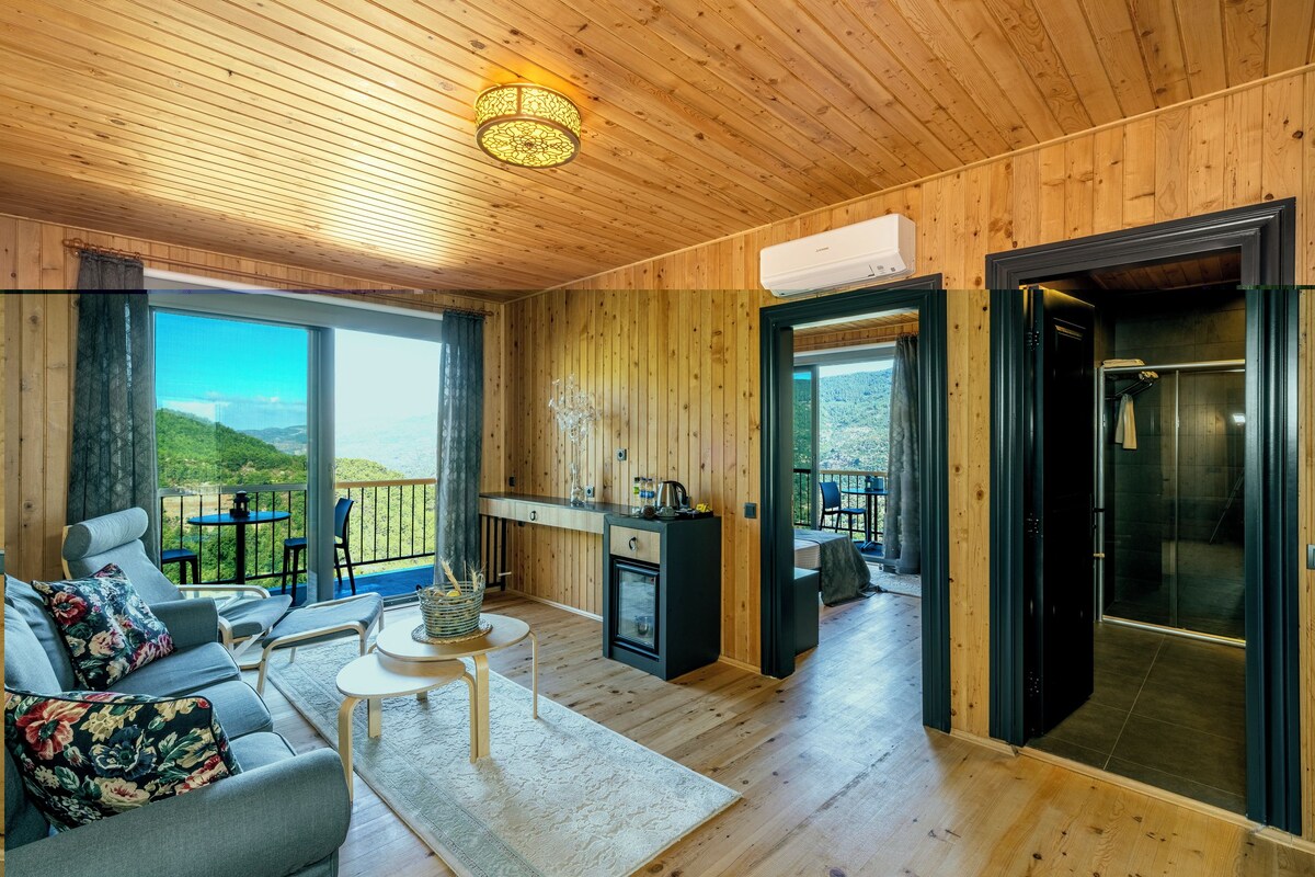 SUPERIOR SUITE ROOM WITH BALCONY