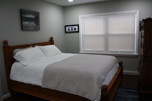 4 quartos, escrivaninha, Wi-Fi, roupa de cama