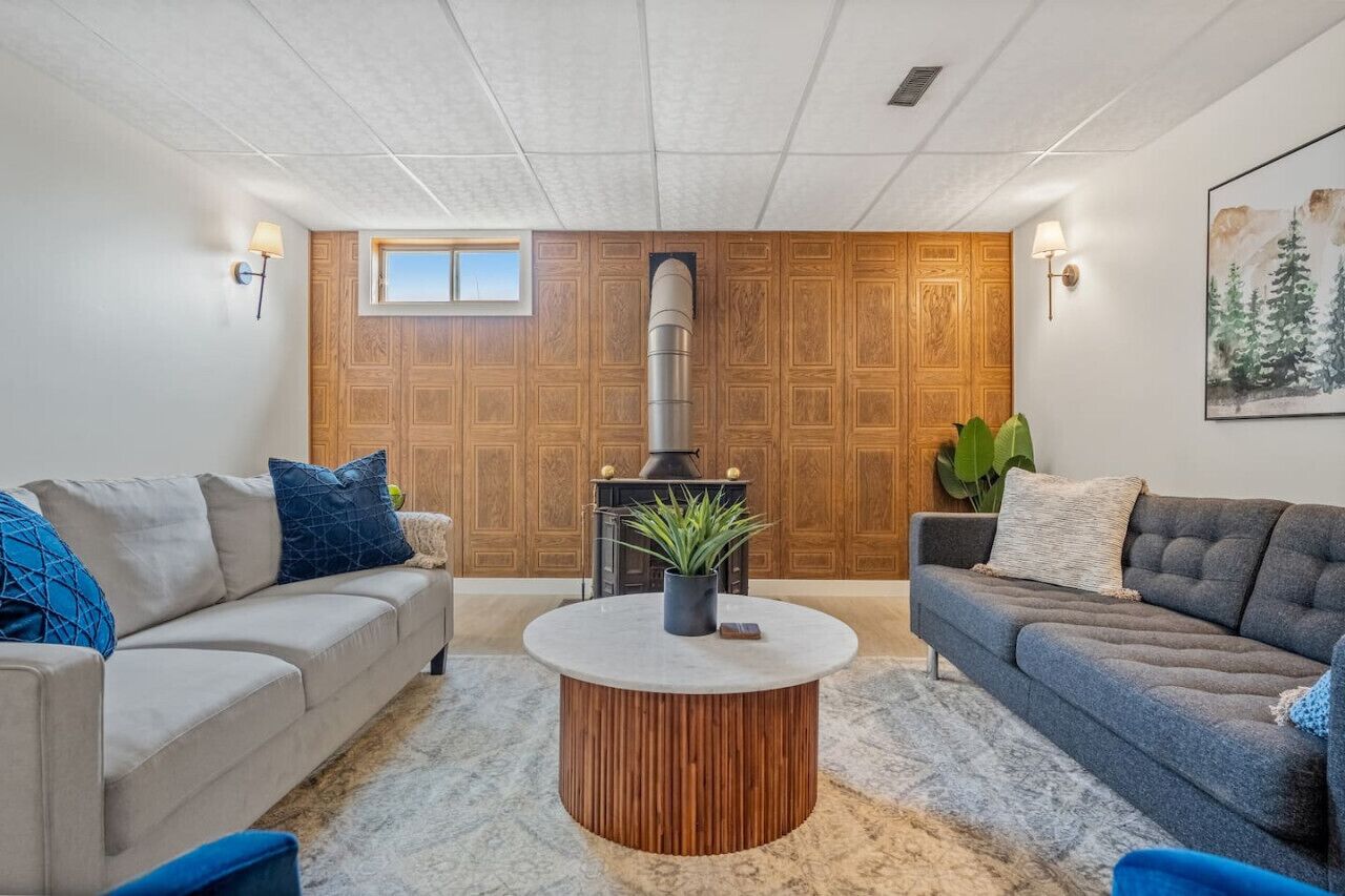 TV connectée, cheminée, baby-foot