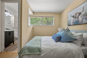 3 chambres, bureau, Wi-Fi, draps fournis