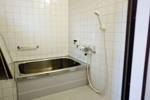 Bad | Toalettartikler (inkludert)