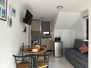 Smart TV - Kissamos city centre Apartment (Kissamos)