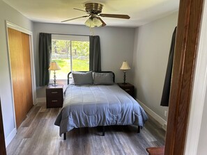 3 chambres, fer et planche Ă repasser, Wi-Fi, draps fournis