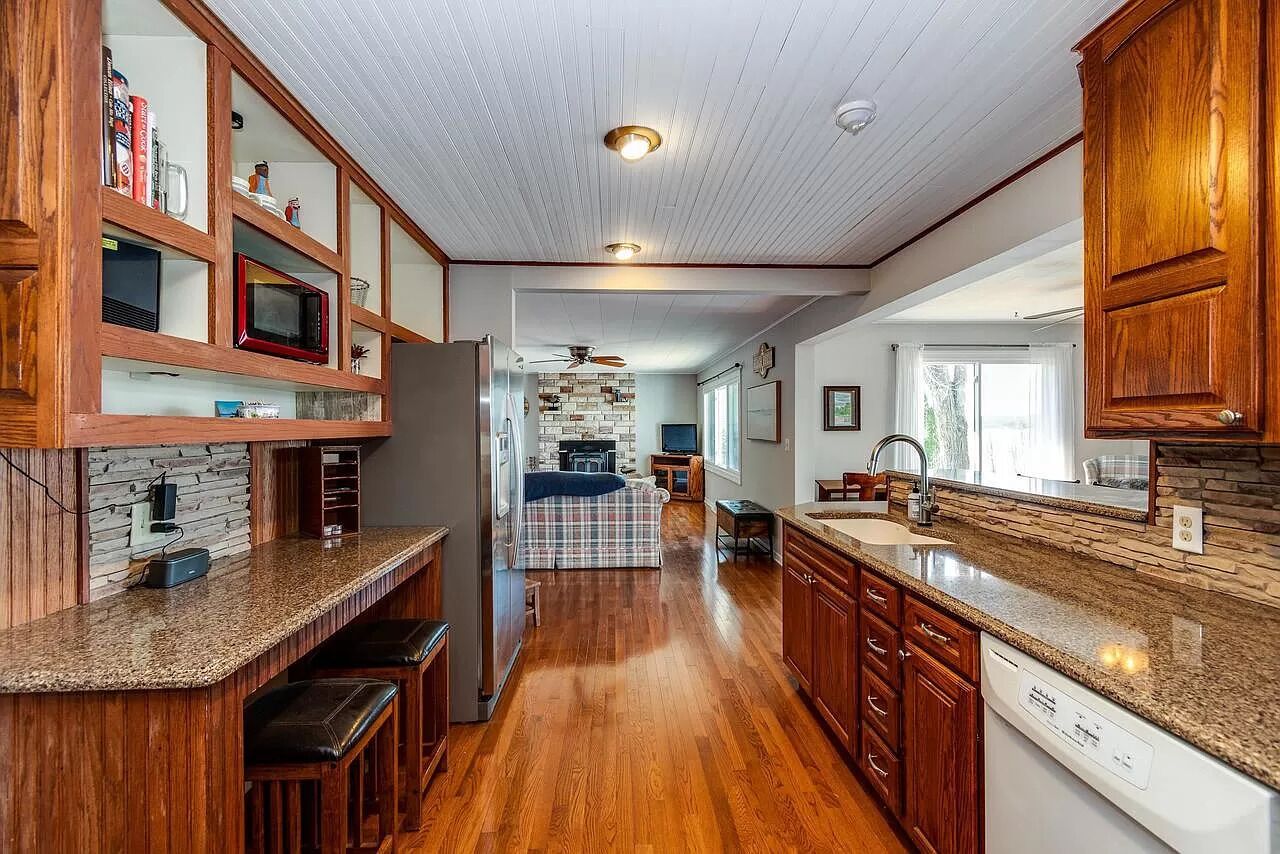 冰箱、微波炉、烤箱、炉灶