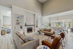 TV, peis og DVD-spiller