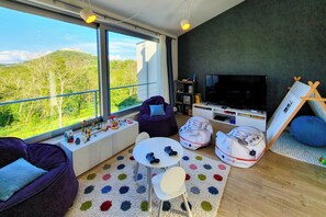 Children’s area - Motovun: 4 bedroom villa with pool & stunning view (Motovun)