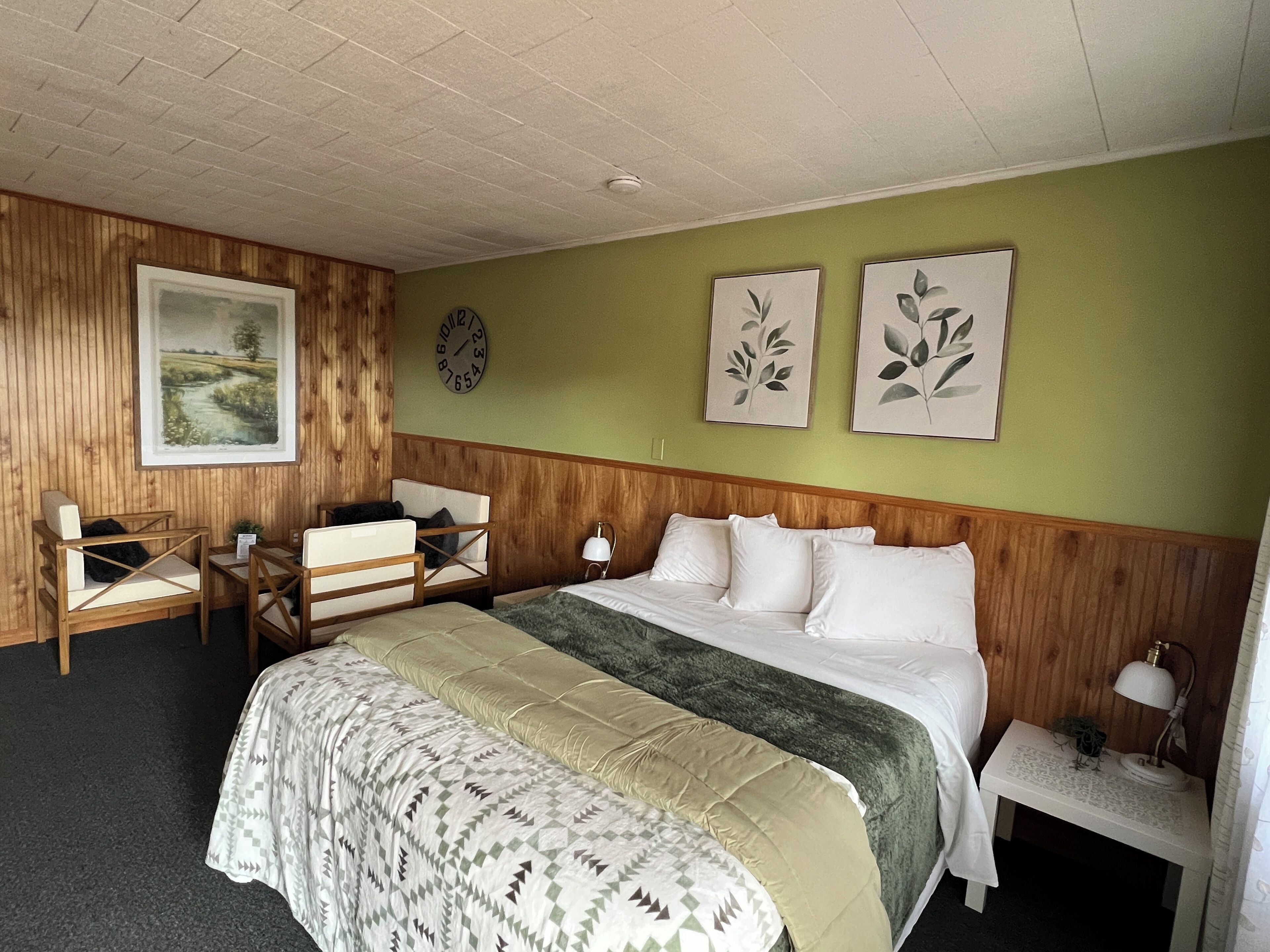 舒適客房, 1 張加大雙人床 | 熨斗/熨衣板、免費無線上網