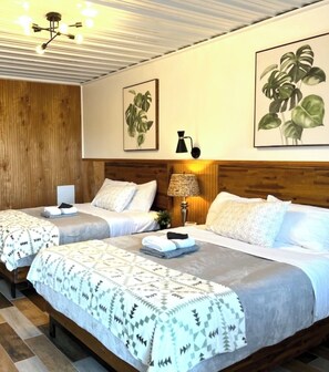 Comfort Room, 2 Double Beds | Iron/ironing board, free WiFi