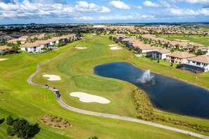 Golf - Spacious 5-bedroom villa with Private Pool and Spa - Full community amenities (Four Corners)