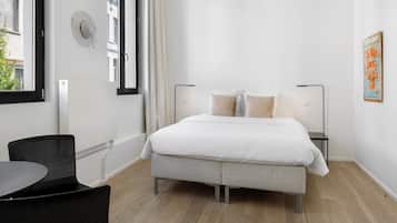 5 slaapkamers, een strijkplank/strijkijzer, wifi, beddengoed