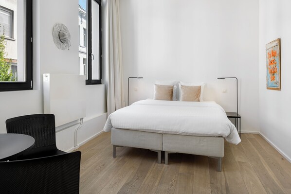 5 soverom, strykejern/-brett, wi-fi og sengetøy