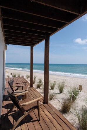 เตารีด/โต๊ะรีดผ้า, Wi-Fi ฟรี, ผ้าปูที่นอน