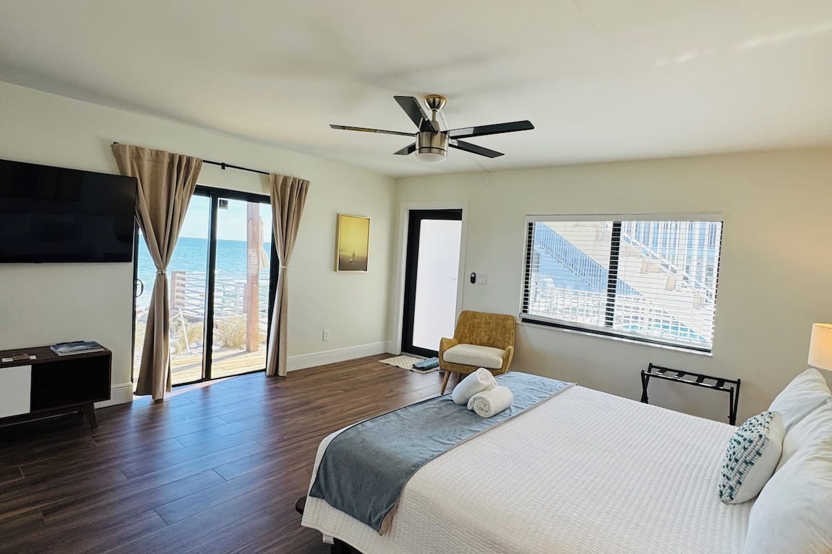 Studio Cao cấp, quang cảnh một góc biển | 1 phòng ngủ, bàn ủi/dụng cụ ủi quần áo