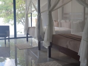 Room - Waters Edge By Serendib (Liwonde)