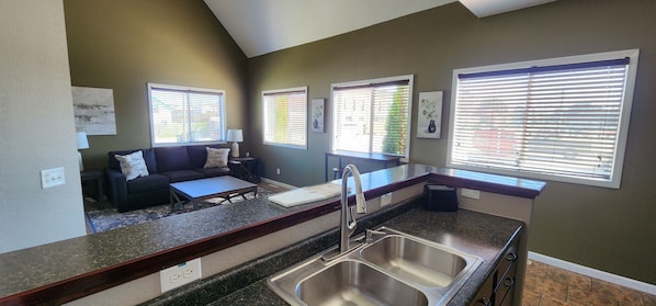 Interior - Charming 2-bedroom house with WiFi, AC in cool Escanaba

 (Escanaba)