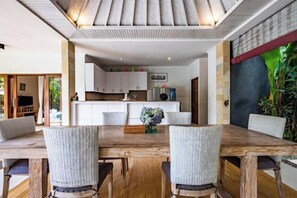 Cots/infant beds - Central Seminyak Villa Martini (Bali)