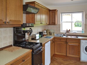 Dishwasher, cookware/dishes/utensils
