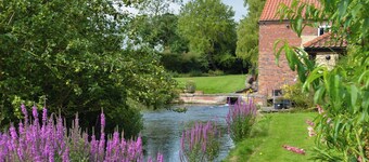 1 bedroom accommodation in Kirkby Green