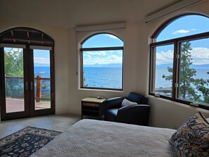 4 bedrooms, desk, iron/ironing board, WiFi - Tahoe luxury Brockway Springs Resort lakefront and heated pool year round (Kings Beach)