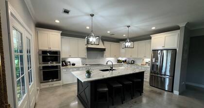 Charming Rental Property with Dual Master Suites - 10 Minutes from UA Campus!