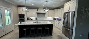 Charming Rental Property with Dual Master Suites - 10 Minutes from UA Campus!