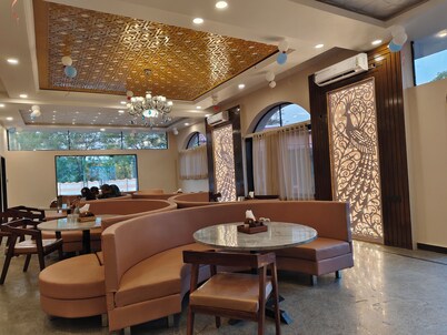 Aceotel Resorts Sanwariya Grand's 