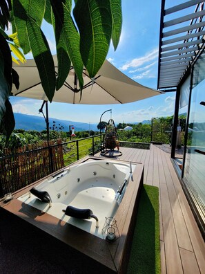 Deluxe-villa - privat badeværelse - bjergudsigt | Terrasse/gårdhave