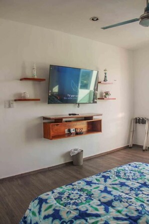 1 bedroom, WiFi, bed sheets