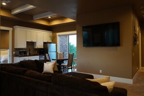 Smart-tv en een open haard