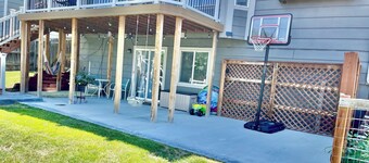 Private Entrance\Modern&Cozy Central Bliss\King Villa\55" 4k Roku\Full Kitchen