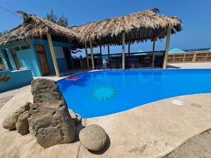 Outdoor pool - Hotelier Home (Máncora)