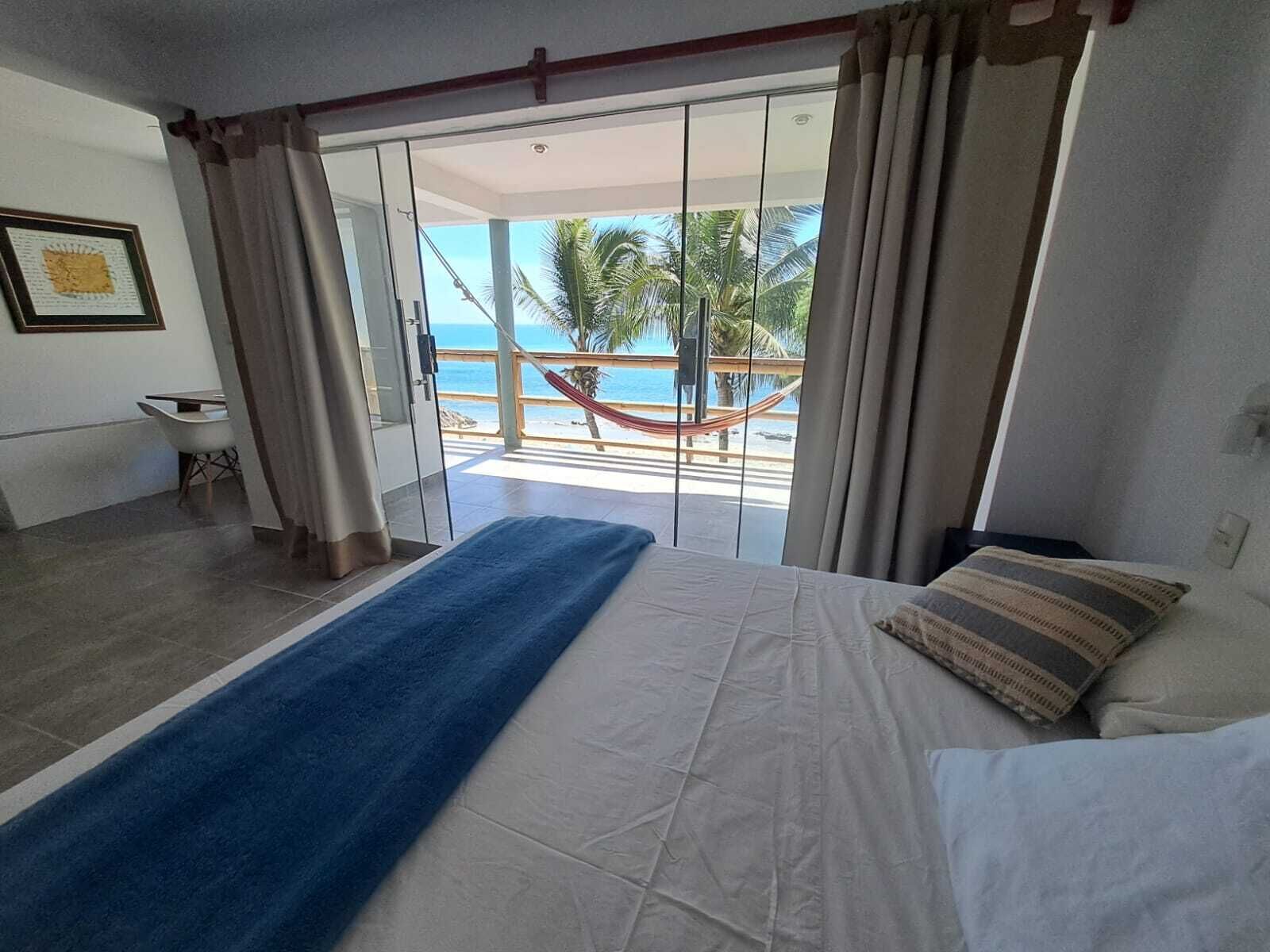 华丽客房, 阳台, 海滩景观 | 特色装修、特色家居、办公桌、笔记本电脑工作区