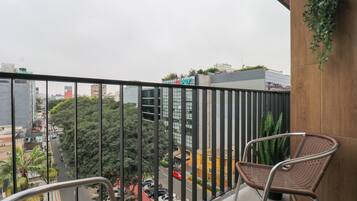 Departamento, 2 habitaciones (803) | Balcón