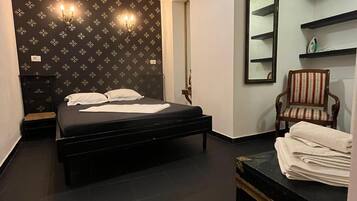 2 chambres, fer et planche Ă repasser, Wi-Fi, draps fournis