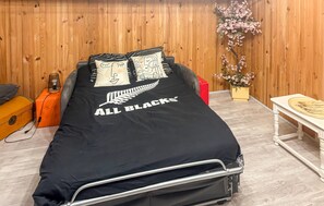 6 Schlafzimmer, Bügeleisen/Bügelbrett, kostenloses WLAN, Bettwäsche