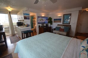 1 bedroom, desk, WiFi, bed sheets - Waikiki Ocean/Mountain View KV1003a (Honolulu)