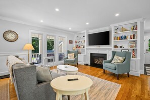 TV, fireplace, books - Coastal Escape: Steps to Red River Beach (Harwich Port)