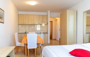 1 chambre, coffre-fort, accès au Wi-Fi (inclus), literie fournie